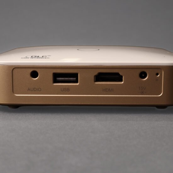 Kodak Luma 350 Portable Projector